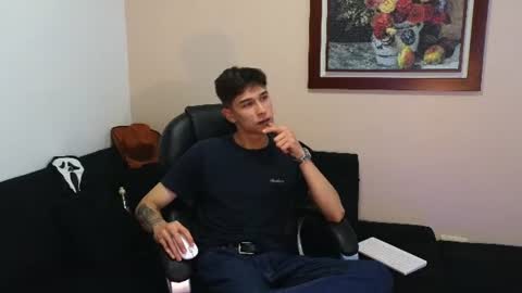Derek online show from July 8, 12:37 am