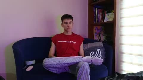 Derek online show from July 23, 9:35 pm