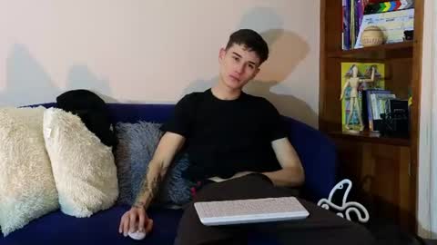Derek online show from July 28, 1:01 am