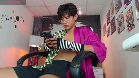 Snapshot of deren_ chatting on December 15, 4:39 am DEREN online show from December 15, 4:39 am