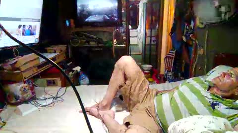 Snapshot of derick1961 chatting on March 15, 2:39 am derick1961 online show from March 15, 2:39 am