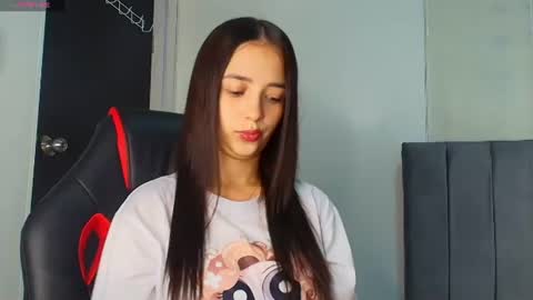 derly_cuervo703031 online show from June 15, 7:27 pm