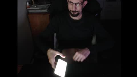 dermattes online show from January 18, 2:10 pm