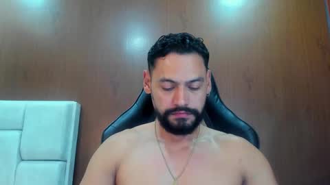 Snapshot of derrybigger_cm chatting on September 25, 6:33 pm DerryBigger CM online show from September 25, 6:33 pm