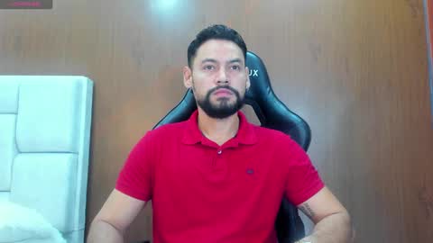 Snapshot of derrybigger_cm chatting on October 6, 2:03 pm DerryBigger CM online show from October 6, 2:03 pm