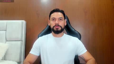 Snapshot of derrybigger_cm chatting on October 11, 7:01 pm DerryBigger CM online show from October 11, 7:01 pm