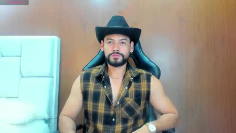 Snapshot of derrybigger_cm chatting on October 16, 6:09 pm DerryBigger CM online show from October 16, 6:09 pm