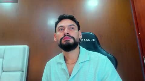 Snapshot of derrybigger_cm chatting on November 21, 7:12 pm DerryBigger CM online show from November 21, 7:12 pm