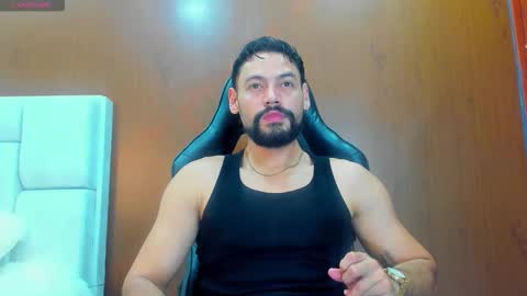 Snapshot of derrybigger_cm chatting on November 26, 6:09 pm DerryBigger CM online show from November 26, 6:09 pm