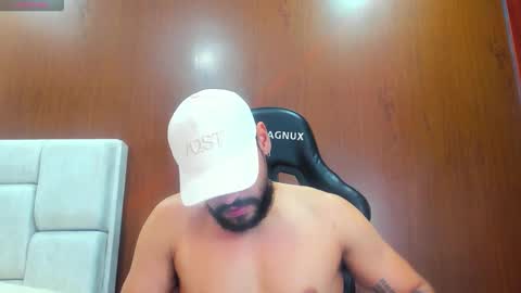 DerryBigger CM online show from March 31, 6:41 pm