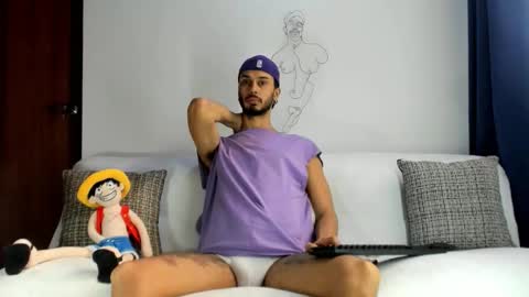 Snapshot of derrymaster chatting on February 27, 9:26 pm JhimyMaster online show from February 27, 9:26 pm