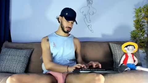 Snapshot of derrymaster chatting on March 18, 2:47 am JhimyMaster online show from March 18, 2:47 am