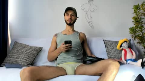 Snapshot of derrymaster chatting on April 14, 5:41 pm JhimyMaster online show from April 14, 5:41 pm