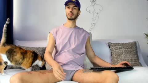 Snapshot of derrymaster chatting on June 3, 4:34 pm JhimyMaster online show from June 3, 4:34 pm