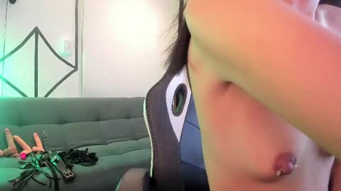 derrymeyers online show from July 24, 11:58 pm