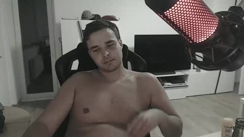 Snapshot of dershark chatting on October 31, 4:57 am dershark online show from October 31, 4:57 am