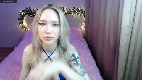 Snapshot of des_ch chatting on January 20, 5:16 pm Ari online show from January 20, 5:16 pm