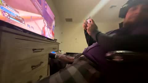 Snapshot of desertadventurer25 chatting on January 25, 3:09 am desertadventurer25 online show from January 25, 3:09 am