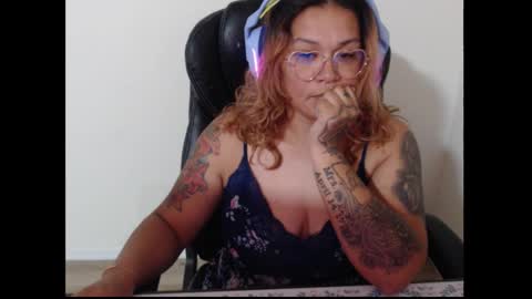 Snapshot of desertadventures25 chatting on March 24, 5:01 am desertadventures25 online show from March 24, 5:01 am