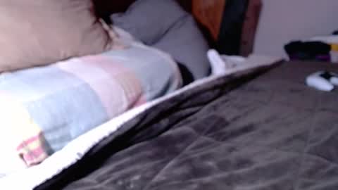 Snapshot of desertd0ng chatting on December 22, 4:53 am desertd0ng online show from December 22, 4:53 am