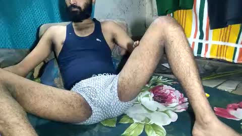 Snapshot of desi_boy799417 chatting on October 2, 8:32 am desi_boy799417 online show from October 2, 8:32 am