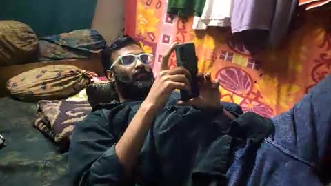 Snapshot of desi_boy799417 chatting on October 19, 2:29 pm desi_boy799417 online show from October 19, 2:29 pm