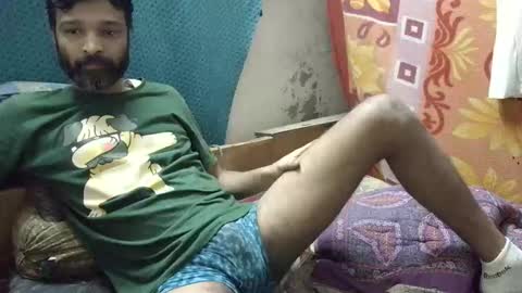 Snapshot of desi_boy799417 chatting on November 18, 6:40 am desi_boy799417 online show from November 18, 6:40 am