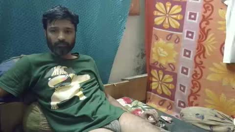 Snapshot of desi_boy799417 chatting on November 19, 6:13 am desi_boy799417 online show from November 19, 6:13 am