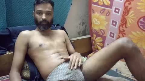Snapshot of desi_boy799417 chatting on November 30, 5:33 am desi_boy799417 online show from November 30, 5:33 am