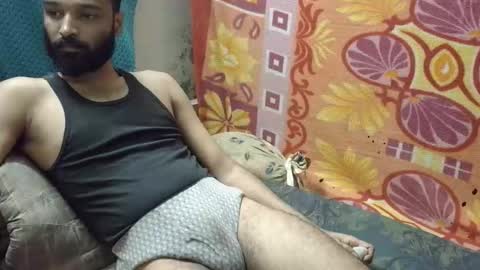 Snapshot of desi_boy799417 chatting on December 5, 7:06 am desi_boy799417 online show from December 5, 7:06 am