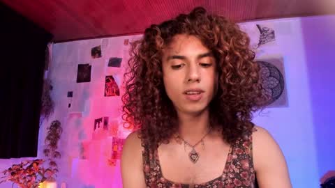 Snapshot of desidias chatting on December 12, 2:48 am Desidias online show from December 12, 2:48 am