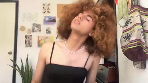 Snapshot of desidias chatting on February 26, 5:45 pm Desidias online show from February 26, 5:45 pm