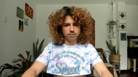 Snapshot of desidias chatting on May 14, 5:53 pm Desidias online show from May 14, 5:53 pm