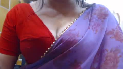 Snapshot of desimaisa130 chatting on June 18, 5:17 pm Maisa online show from June 18, 5:17 pm