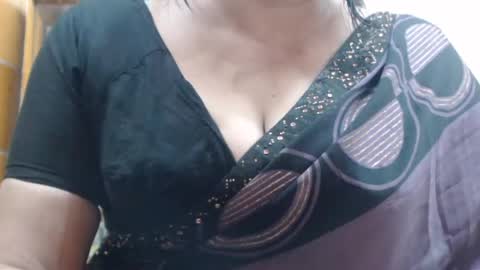 Snapshot of desimaisa130 chatting on July 14, 5:18 pm Maisa online show from July 14, 5:18 pm