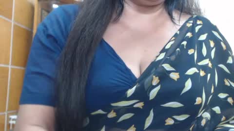 Snapshot of desimaisa130 chatting on July 28, 6:20 pm Maisa online show from July 28, 6:20 pm