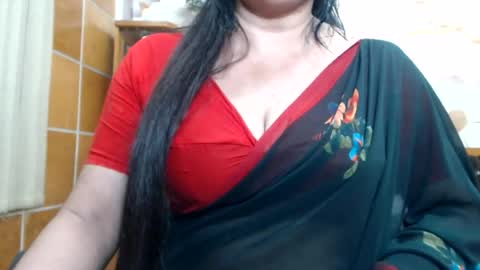 Snapshot of desimaisa130 chatting on July 31, 6:18 pm Maisa online show from July 31, 6:18 pm
