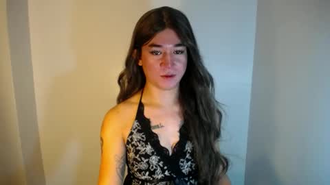 LORINE online show from December 12, 9:37 pm