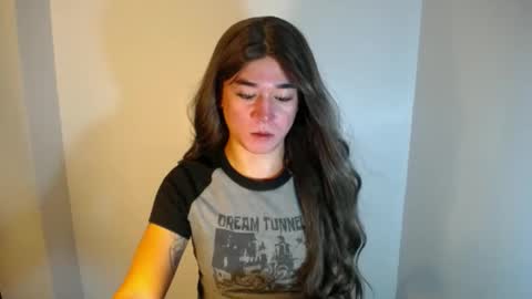 LORINE online show from December 13, 1:26 am