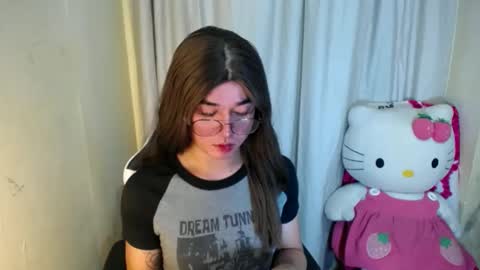 LORINE online show from February 23, 10:20 pm