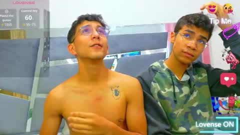 Snapshot of desire4duo chatting on November 17, 12:55 pm desire4duo online show from November 17, 12:55 pm