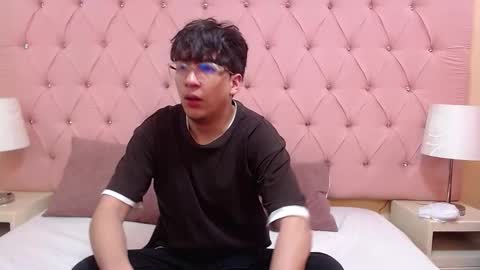 Snapshot of desire_ecstasy2 chatting on March 29, 3:17 am desire_ecstasy2 online show from March 29, 3:17 am