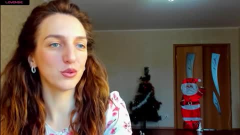 Snapshot of desired_zoya chatting on December 23, 5:49 am desired zoya online show from December 23, 5:49 am