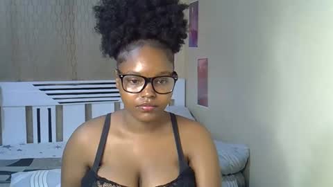 desiredahlia33 online show from March 30, 9:10 am