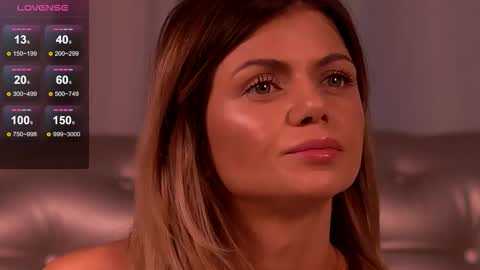 Snapshot of desiredmia_ chatting on November 12, 6:03 am Mia online show from November 12, 6:03 am