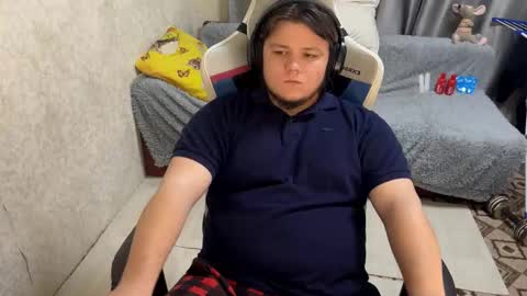 desiredude9 online show from October 2, 7:43 pm