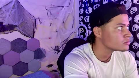 TORI AND MR. BEAR online show from October 17, 5:48 pm