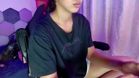 Snapshot of desireduo_tgn chatting on February 20, 12:27 pm TORI AND MR. BEAR online show from February 20, 12:27 pm