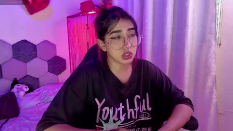 Snapshot of desireduo_tgn chatting on March 28, 5:34 pm TORI AND MR. BEAR online show from March 28, 5:34 pm