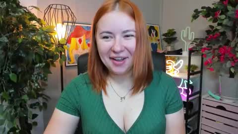 LAYLA online show from September 19, 6:26 am